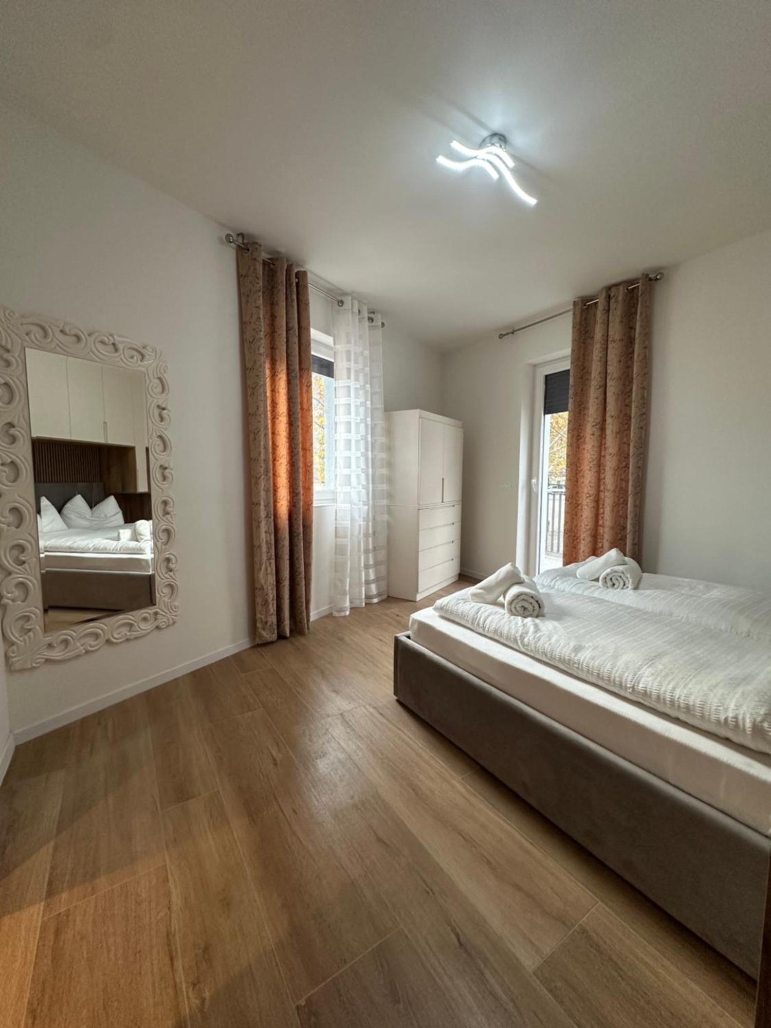 Villa Hajdi Q & U Merano Bagian luar foto