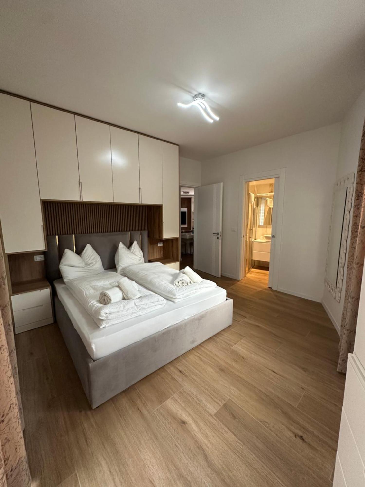 Villa Hajdi Q & U Merano Bagian luar foto